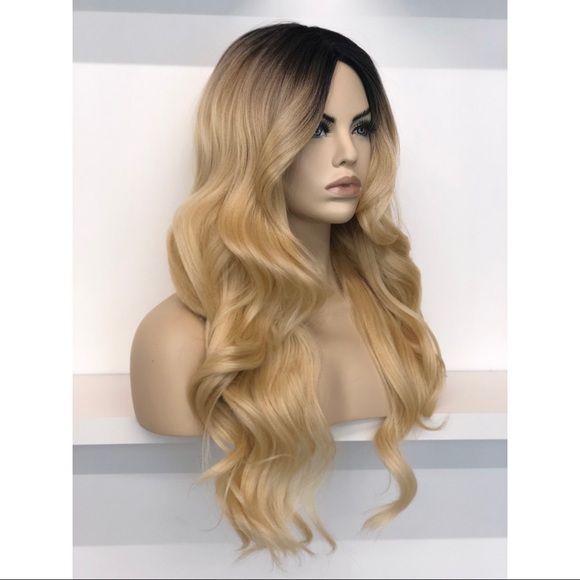 30" Side Part Golden Blonde Wavy Wig | Ariana - Picture 2 of 5